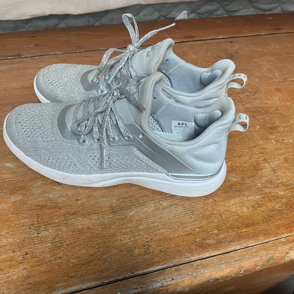 Athletic Propulsion Lab (APL) running shoes - Picture 2 of 5